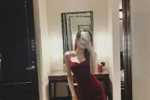 3岁被亲舅舅偷走37岁悲惨离世她的一组旧照片却拍出218万天价